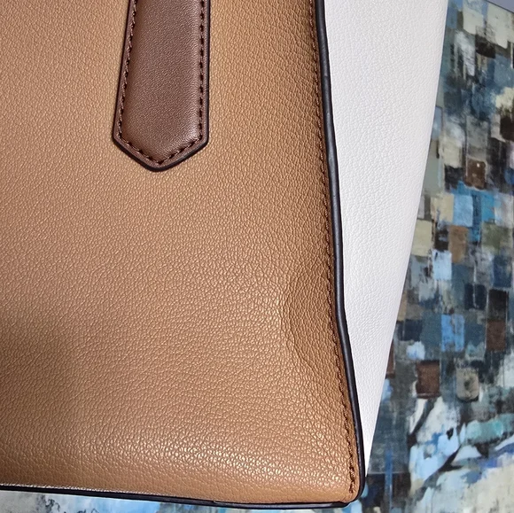 Michael Kors KRIS Leather Crossbody Satchel Bag NEW NWT - Picture 15 of 15